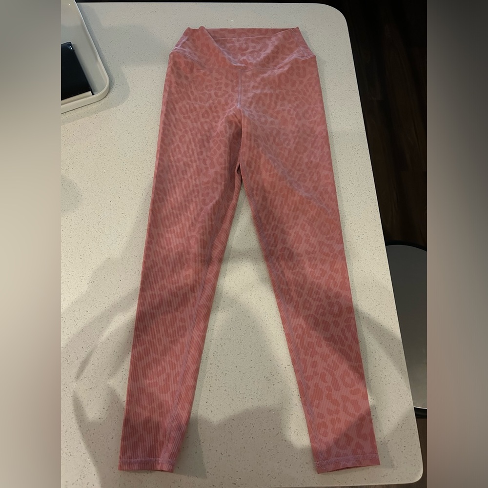 Pink Lily leopard leggings